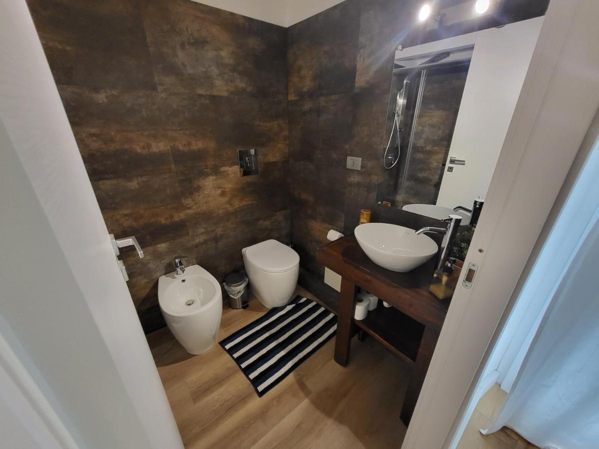 Living Cagliari Marina Bed & Breakfast Luaran gambar