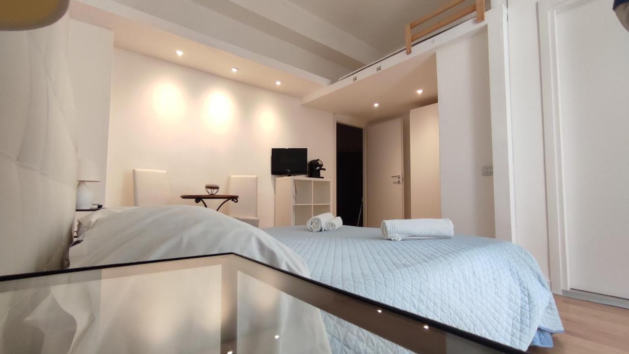Living Cagliari Marina Bed & Breakfast Luaran gambar